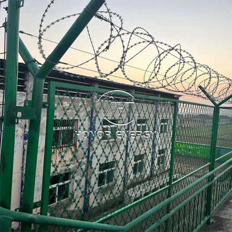 রেজার সৌর বেড়া